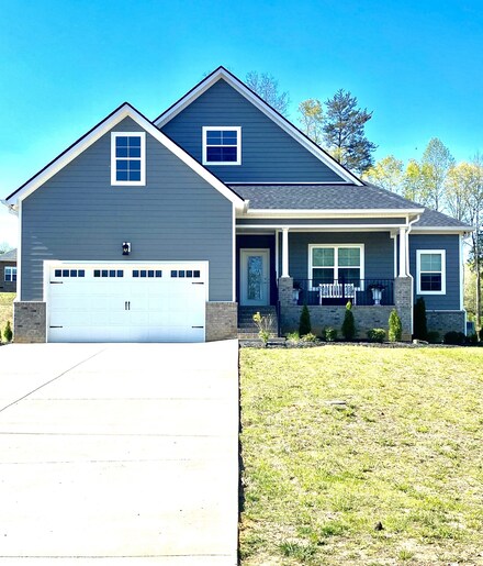 45 Hemlock Cir, Burns, TN 37029