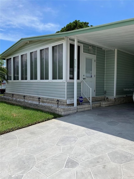 3301 Chatford Dr, Holiday, FL 34690