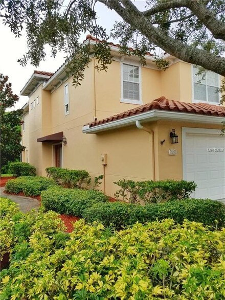 226 Valencia Cir, Saint Petersburg, FL 33716