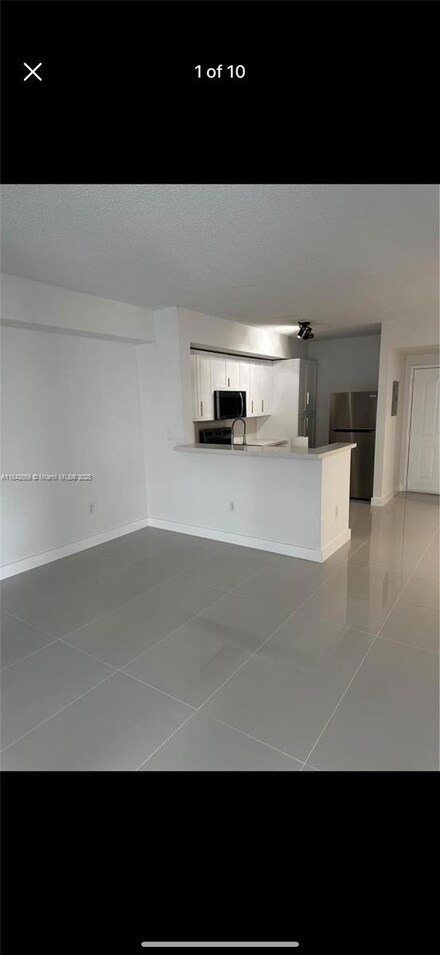 5085 NW 7th St Unit 509, Miami, FL 33126