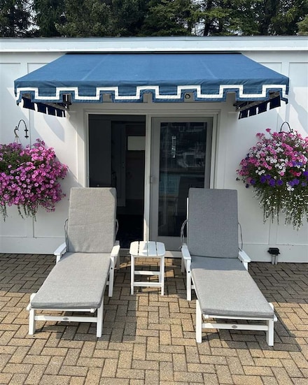 790 Front Unit 8, Petoskey, MI 49770