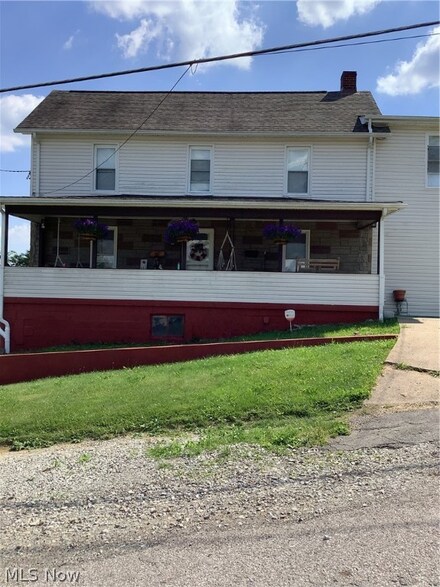 522 W 45th St, Shadyside, OH 43947