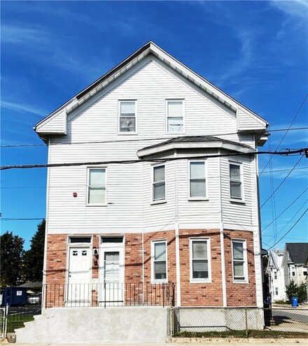 1307 Cranston St, Cranston, RI 02920