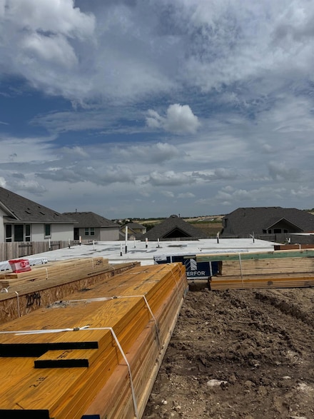200 Slater Ct, Liberty Hill, TX 78642