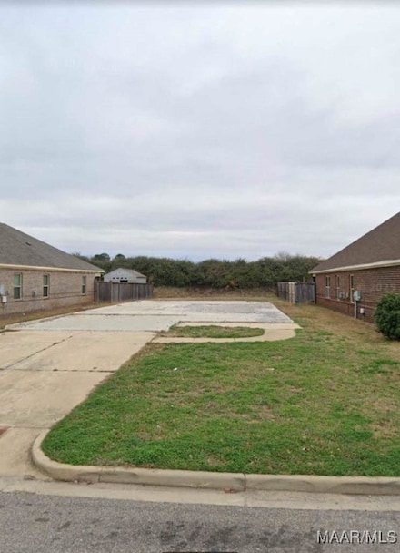 8042 Faith Ln, Montgomery, AL 36117