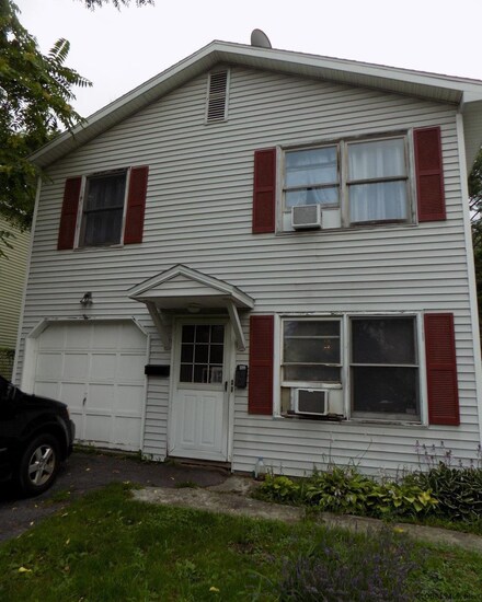 28 Boenau St, Albany, NY 12202