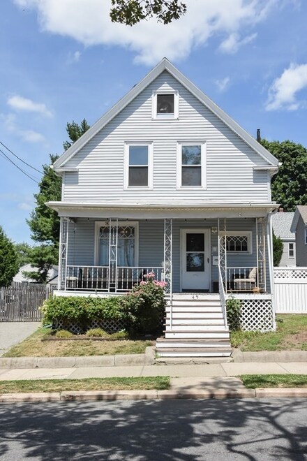 45 Holyoke St, Lynn, MA 01905