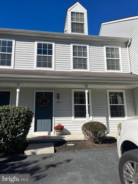 272 Buckley Dr, Harrisburg, PA 17112