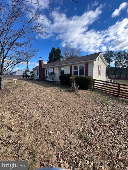 1244 Mountain View Rd, Fredericksburg, VA 22406