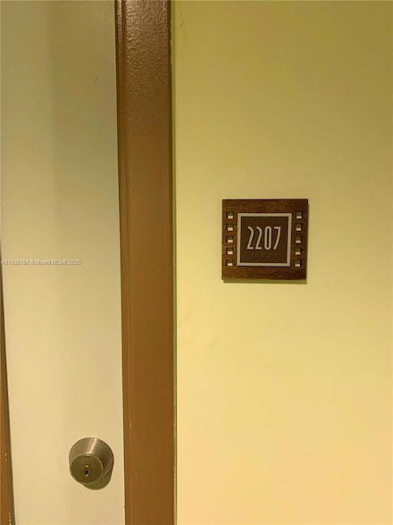 1330 West Ave Unit 2207, Miami Beach, FL 33139