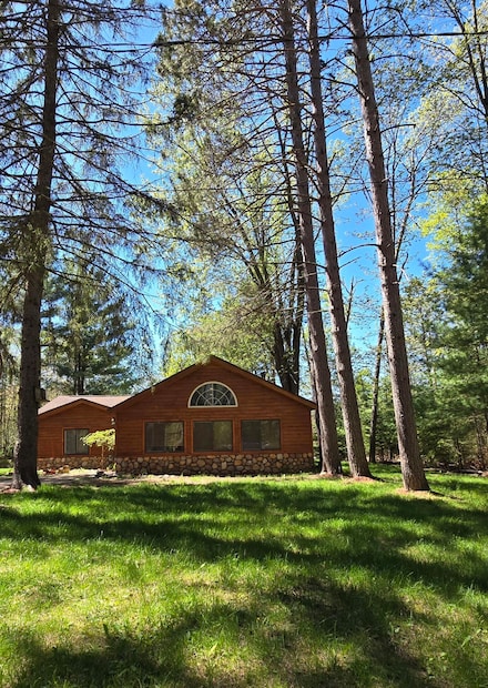 4247 N Racoon Trail, Lincoln, MI 48742