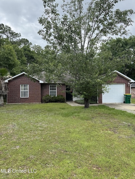 1024 Sycamore St, Ocean Springs, MS 39564