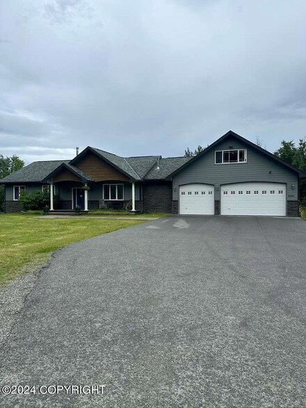 2998 N Seagull Dr, Palmer, AK 99645