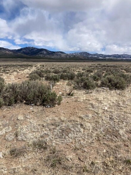 4350 N Pronghorn Ln, Panguitch, UT 84759