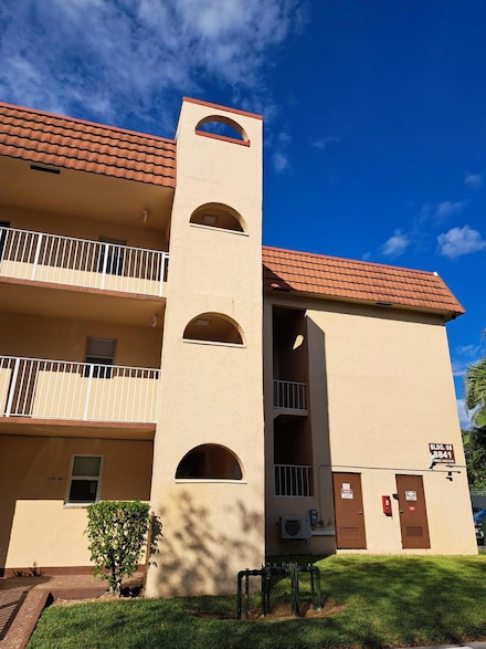 8841 Sunrise Lakes Blvd Unit 206, Sunrise, FL 33322