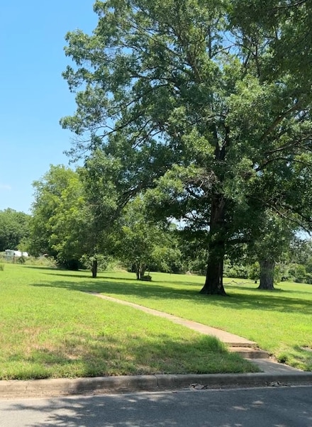 3216 S 4th St, Robinson, TX 76706