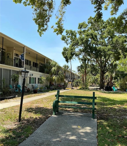 4051 58th St N Unit 241, Kenneth City, FL 33709