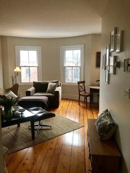 27 Hanson St Unit 3, Boston, MA 02118