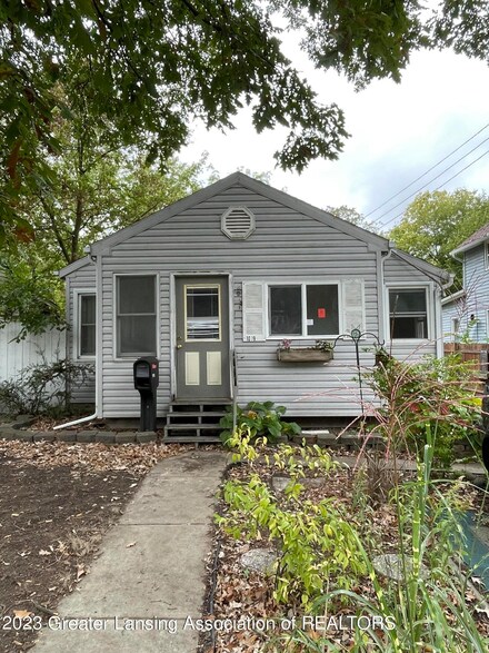 1019 Clark St, Lansing, MI 48906