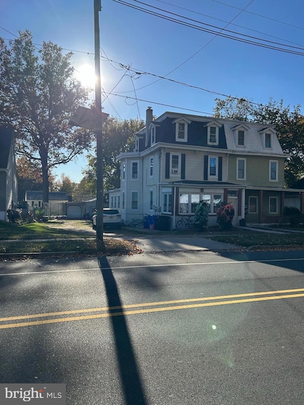 52 S Fellowship Rd, Maple Shade, NJ 08052