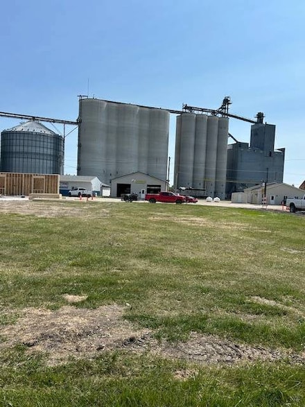 306 Main St, Bottineau, ND 58318