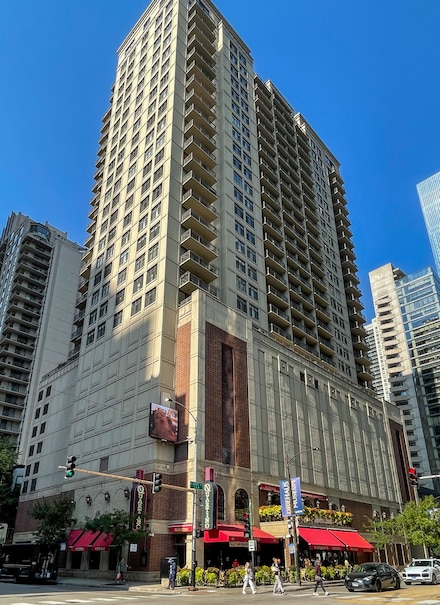 630 N State St Unit 1903, Chicago, IL 60654