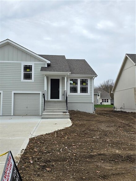 503 W Smith St, Spring Hill, KS 66083