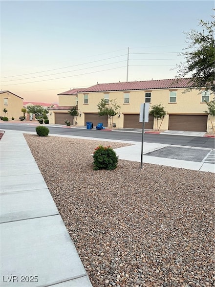 5197 Silica Chalk Ave, Las Vegas, NV 89115