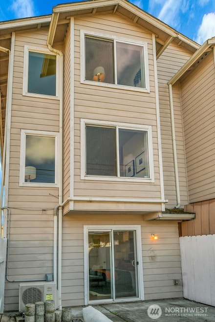 6701 Carleton Ave S Unit D, Seattle, WA 98108