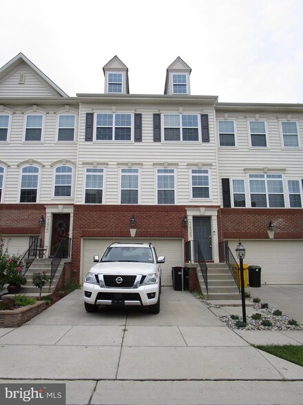 7425 Macon Dr, Glen Burnie, MD 21060