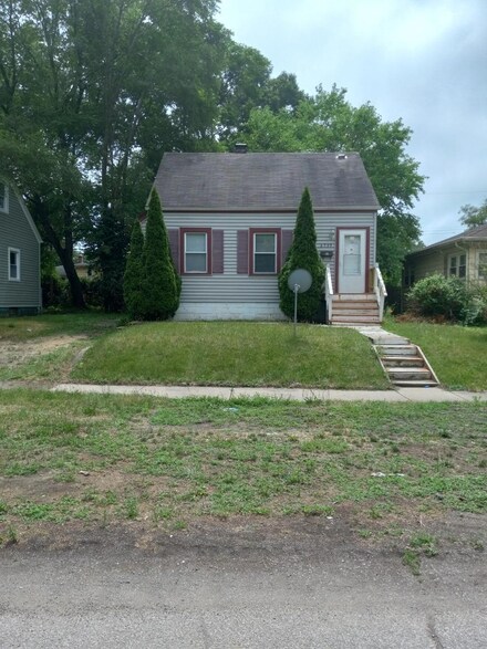 6739 E 4th Ave, Gary, IN 46403