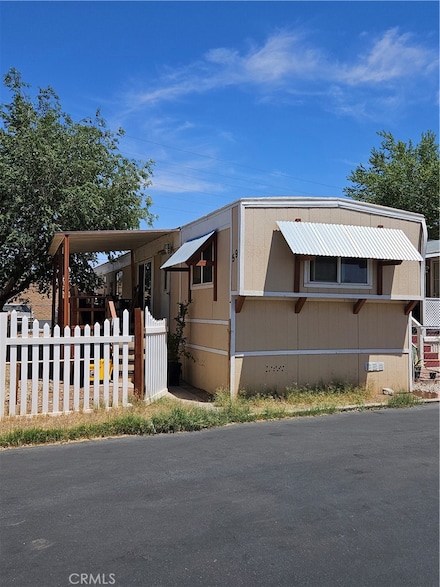 11423 Chamberlaine Way Unit 59, Adelanto, CA 92301