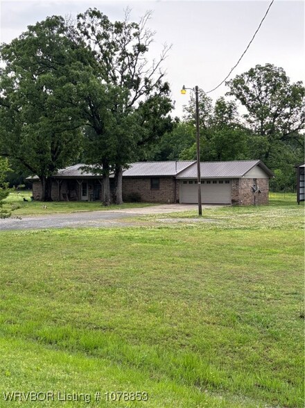 35388 Old Wister Hwy, Poteau, OK 74953