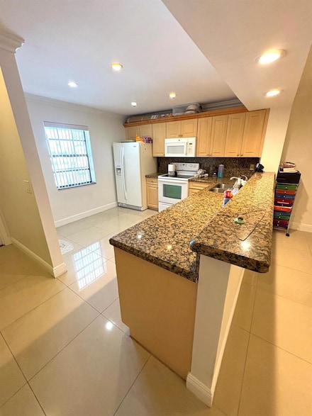 1400 NW 45th St Unit B7, Deerfield Beach, FL 33064