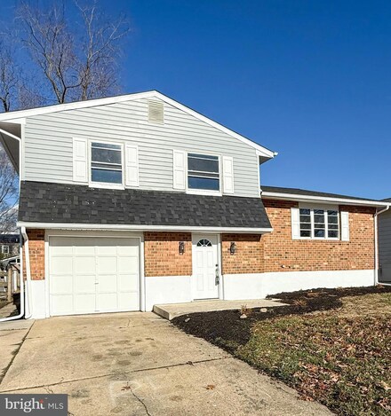 15 Spinet Rd, Newark, DE 19713