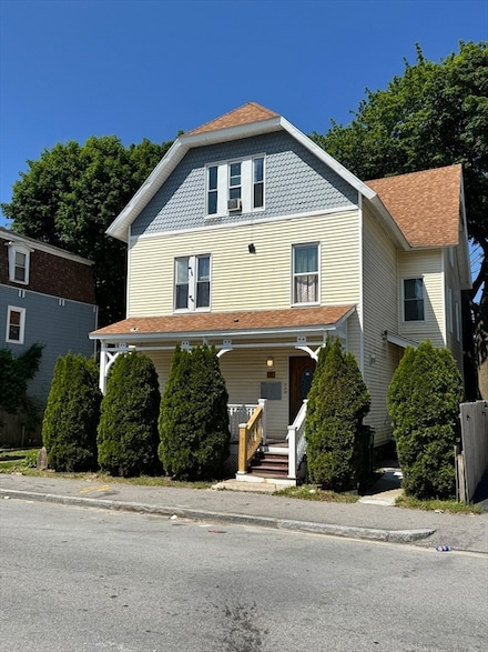 15 Russell St, Worcester, MA 01609