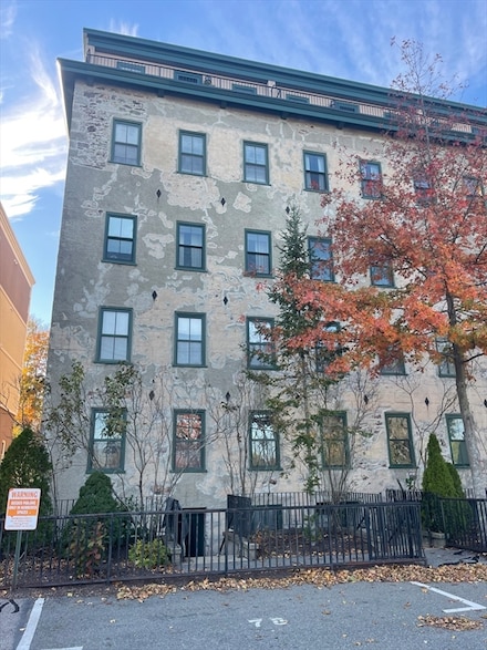 426 Mount Hope St Unit 406, North Attleboro, MA 02760