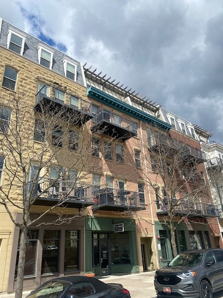 345 Front St Unit 2209, Lemont, IL 60439