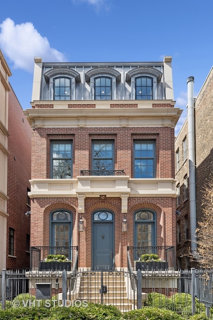2140 N Seminary Ave, Chicago, IL 60614