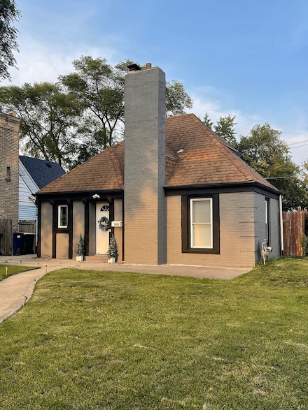 1801 N 72nd Ct, Elmwood Park, IL 60707