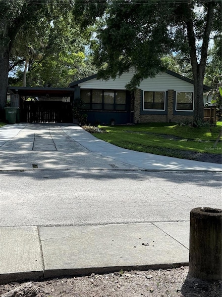 5608 N River Shore Dr, Tampa, FL 33603