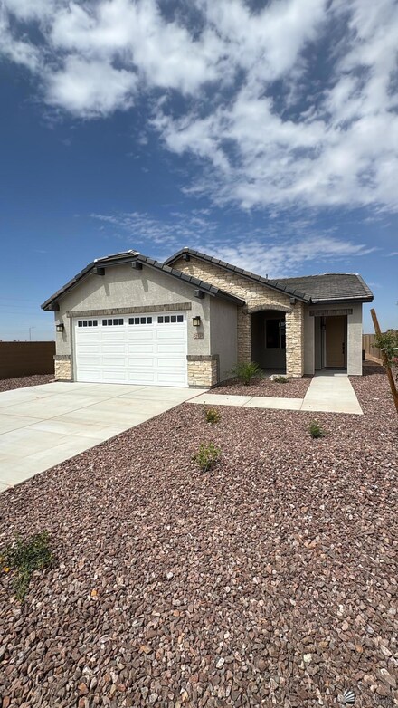 7672 E 35th Place, Yuma, AZ 85365
