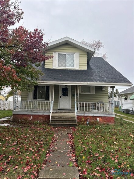 225 E Union St, Walbridge, OH 43465
