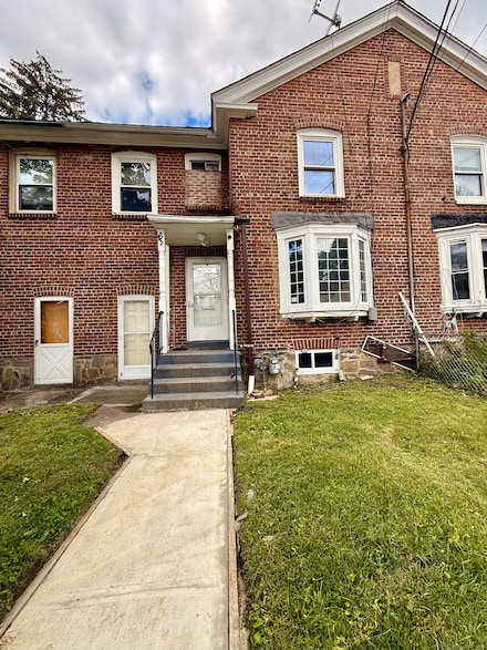 63 Goddard Ave, Bridgeport, CT 06610