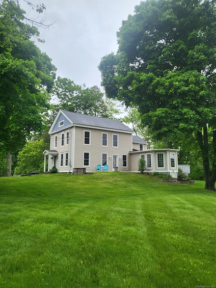 2636 Albany Ave, West Hartford, CT 06117