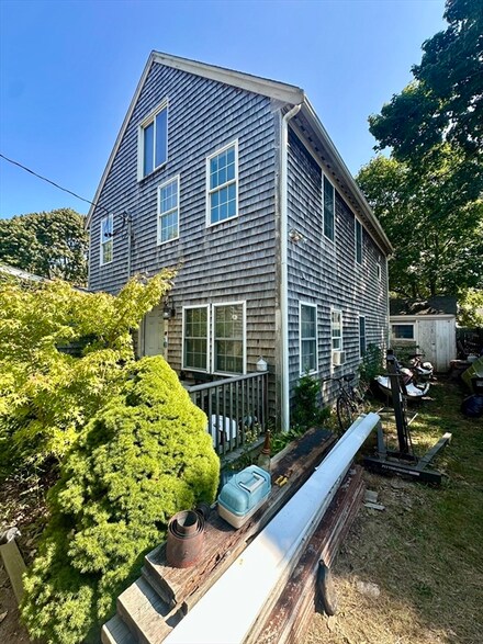 50 Kings Way, Hyannis, MA 02601