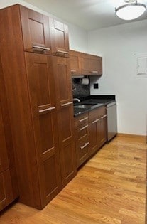 50-56 Broadlawn Park Unit 208, Chestnut Hill, MA 02467