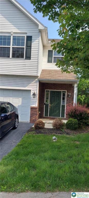 1540 Crest Park Ct, Bethlehem, PA 18015
