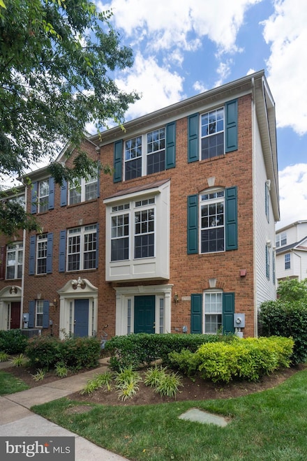 2739 Manhattan Place, Vienna, VA 22180