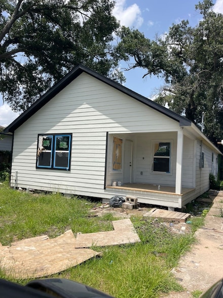 9705 Peachtree St, Houston, TX 77016